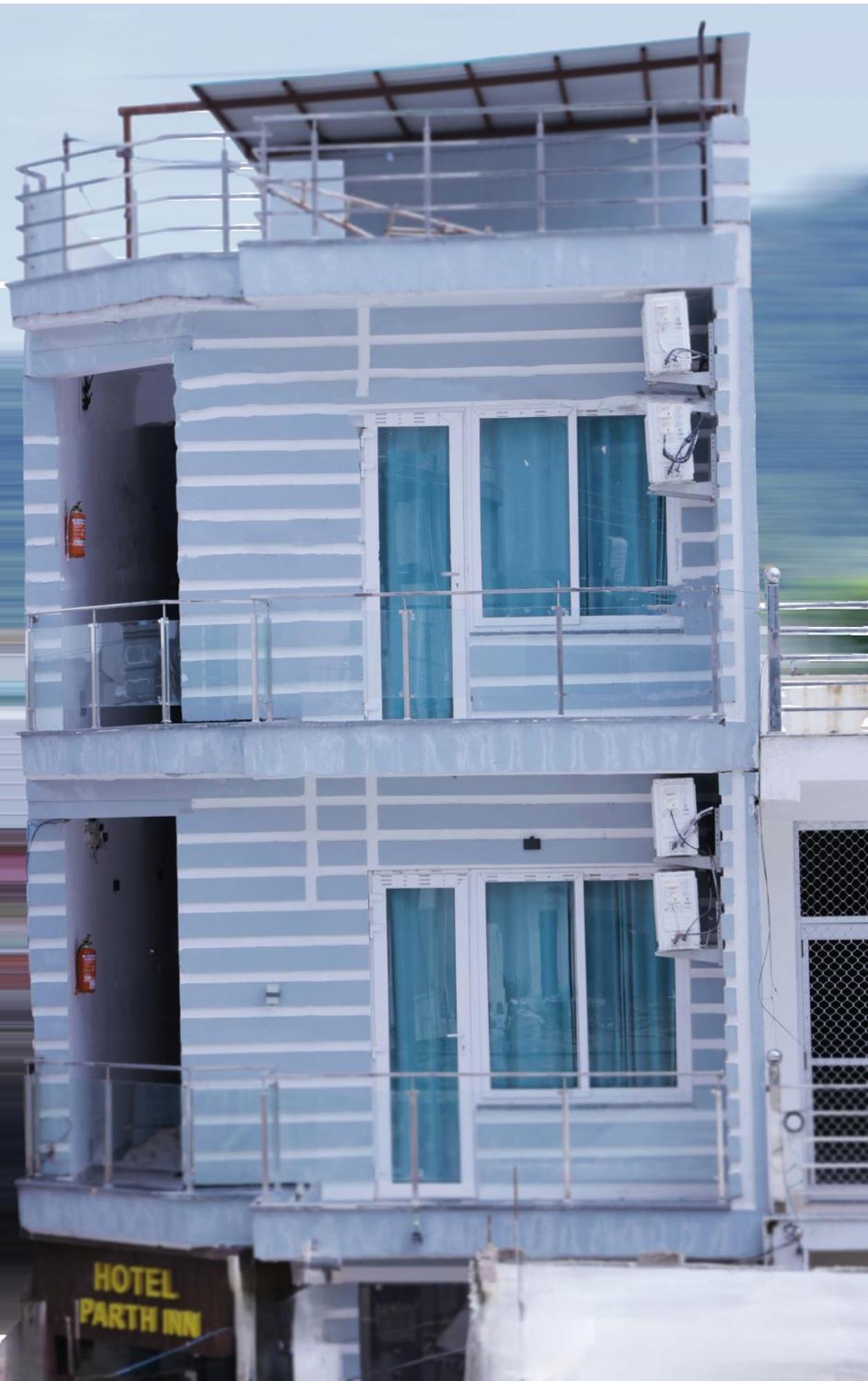 Hotel Parth Inn Rišikéš Exteriér fotografie