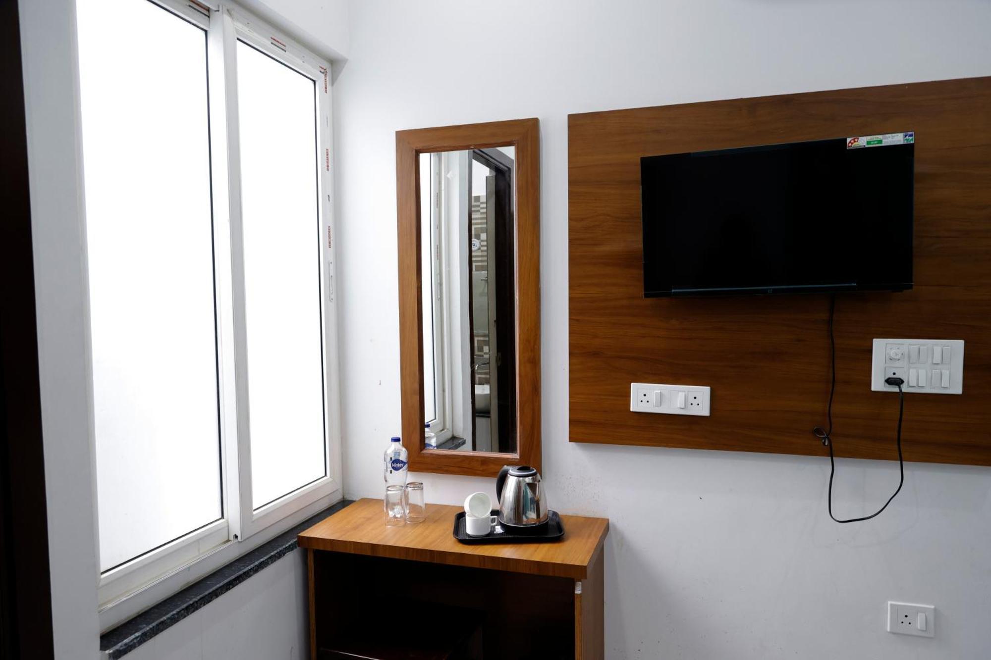 Hotel Parth Inn Rišikéš Exteriér fotografie