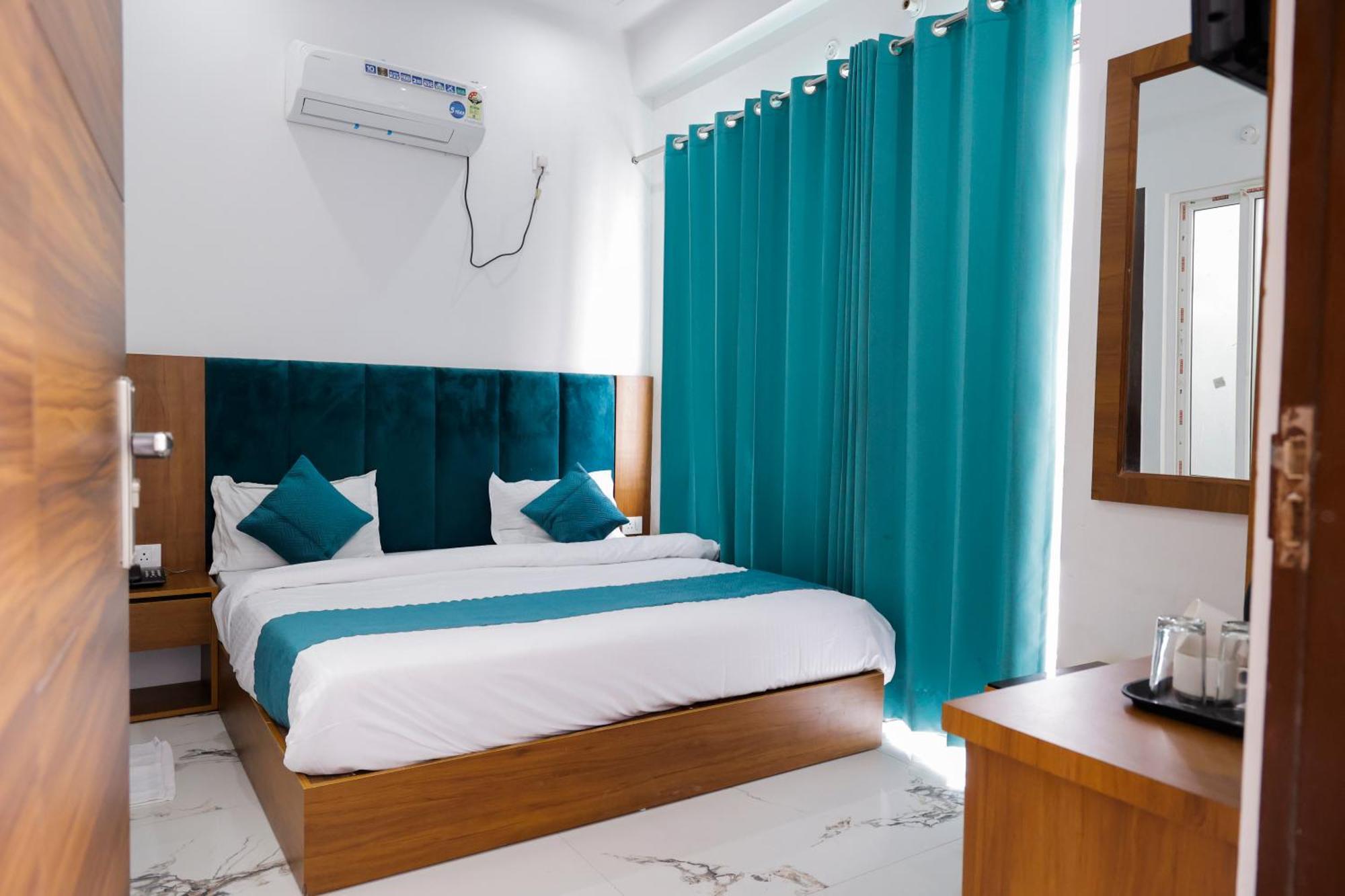 Hotel Parth Inn Rišikéš Exteriér fotografie