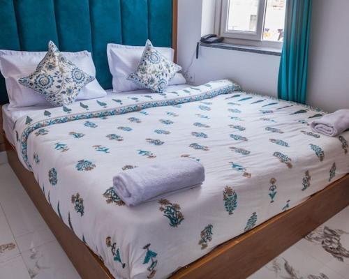Hotel Parth Inn Rišikéš Exteriér fotografie